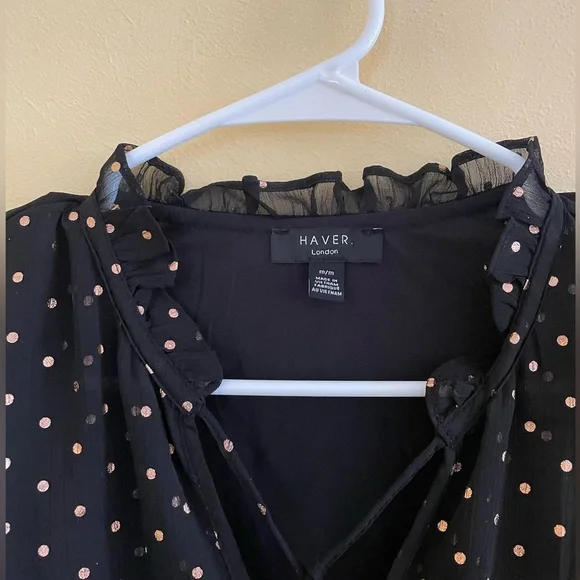 Black with Gold Polka Dot Long Sleeve V-Neck Blouse Sz-Medium - Picture 2 of 9